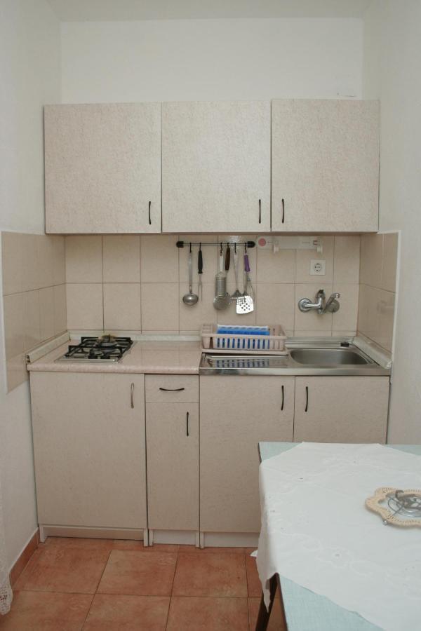 Apartments By The Sea Cove Zarace - Gdinj, Hvar - 4598 ภายนอก รูปภาพ