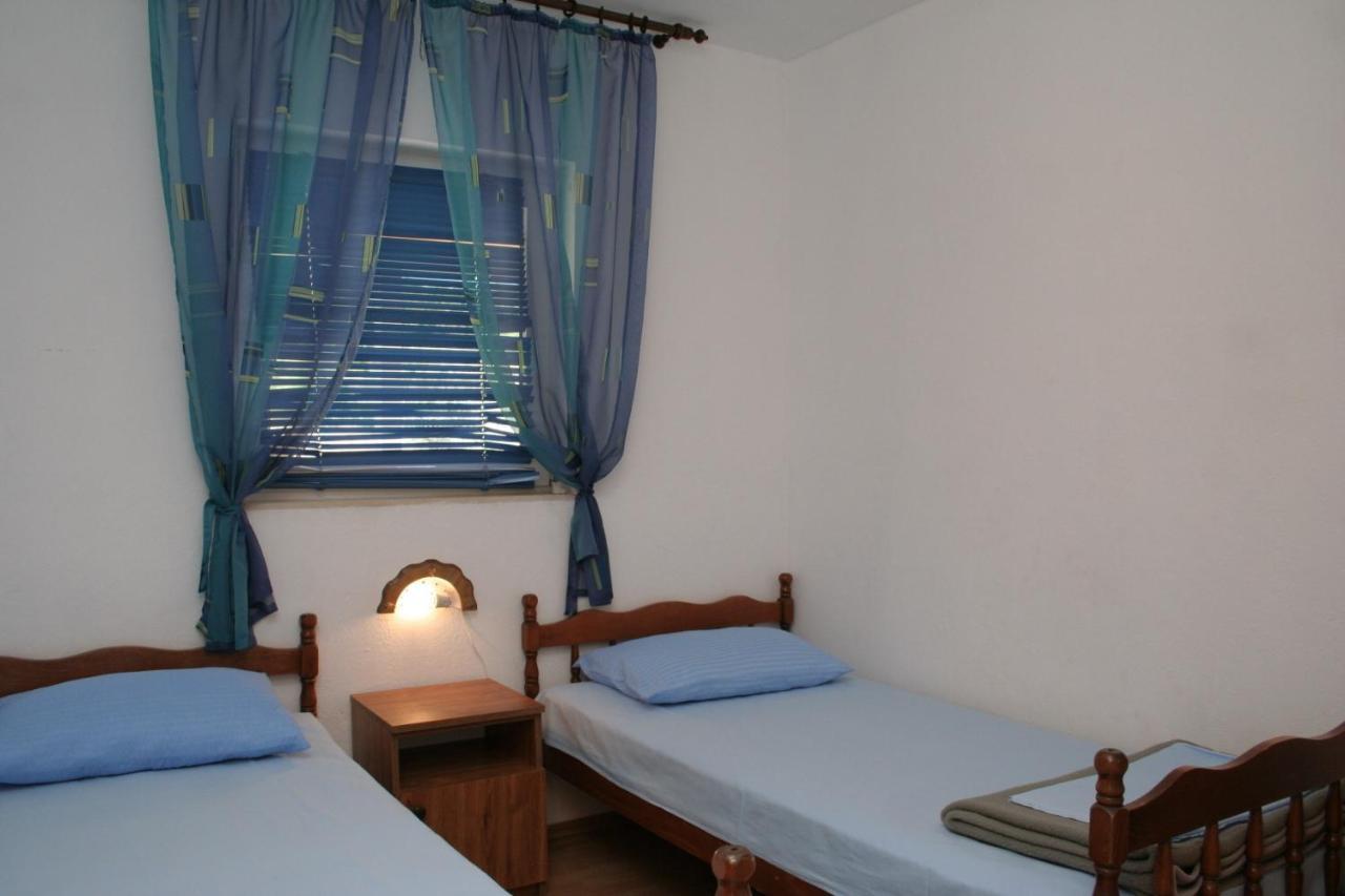 Apartments By The Sea Cove Zarace - Gdinj, Hvar - 4598 ภายนอก รูปภาพ